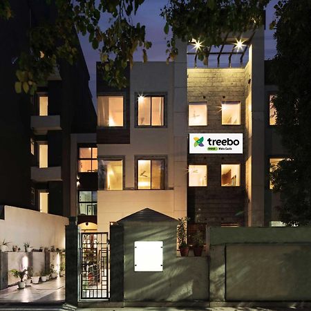 Treebo White Castle, Gurgaon Hotel ภายนอก รูปภาพ